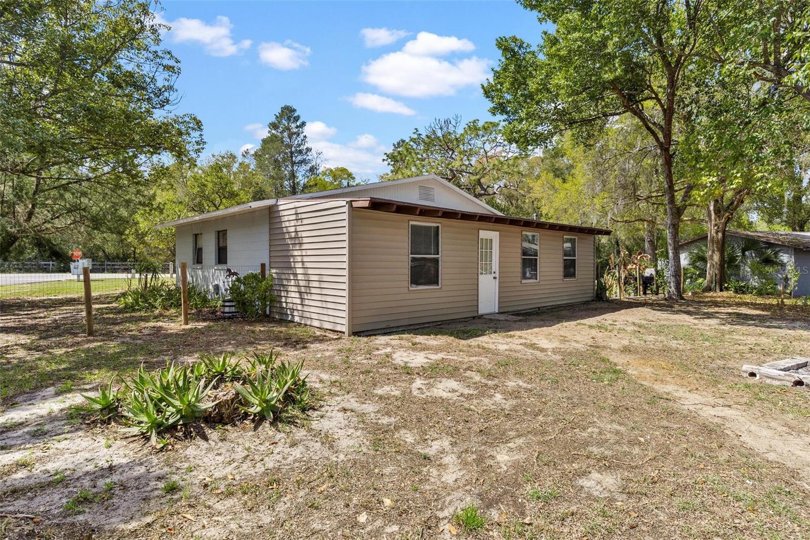 FRUITLAND PARK PARK ACRES - Residential