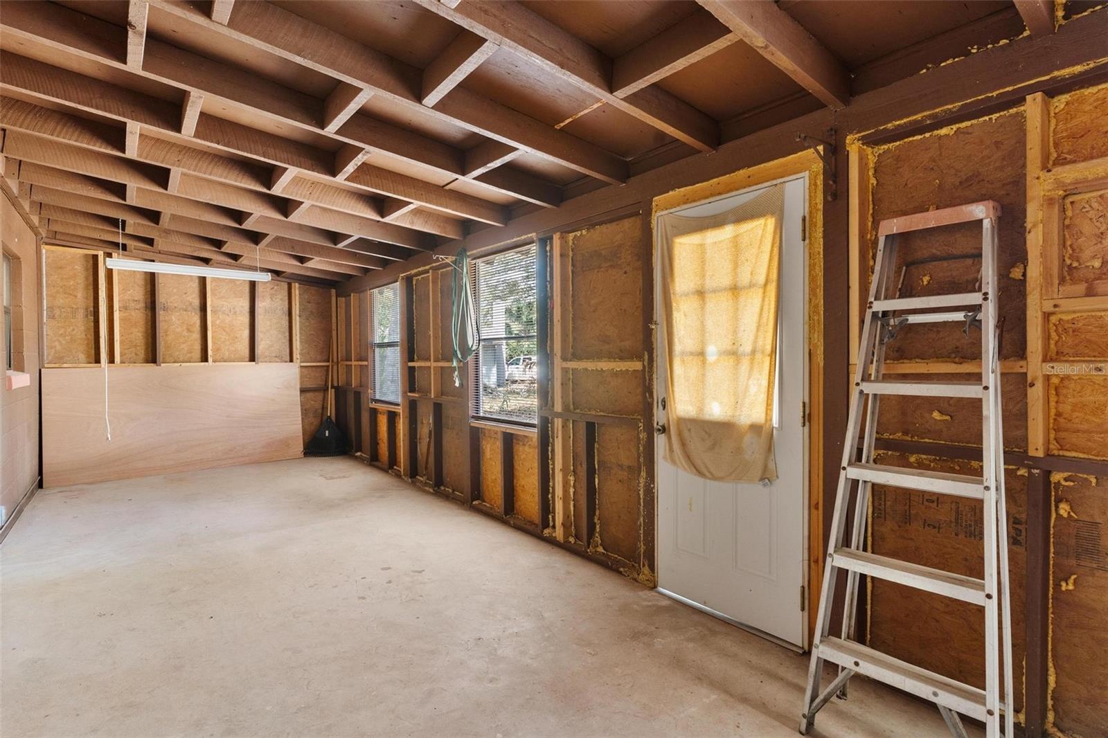FRUITLAND PARK PARK ACRES - Residential