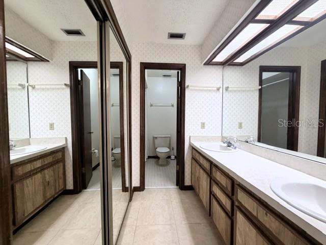 LAZY OAKS CONDO - Residential