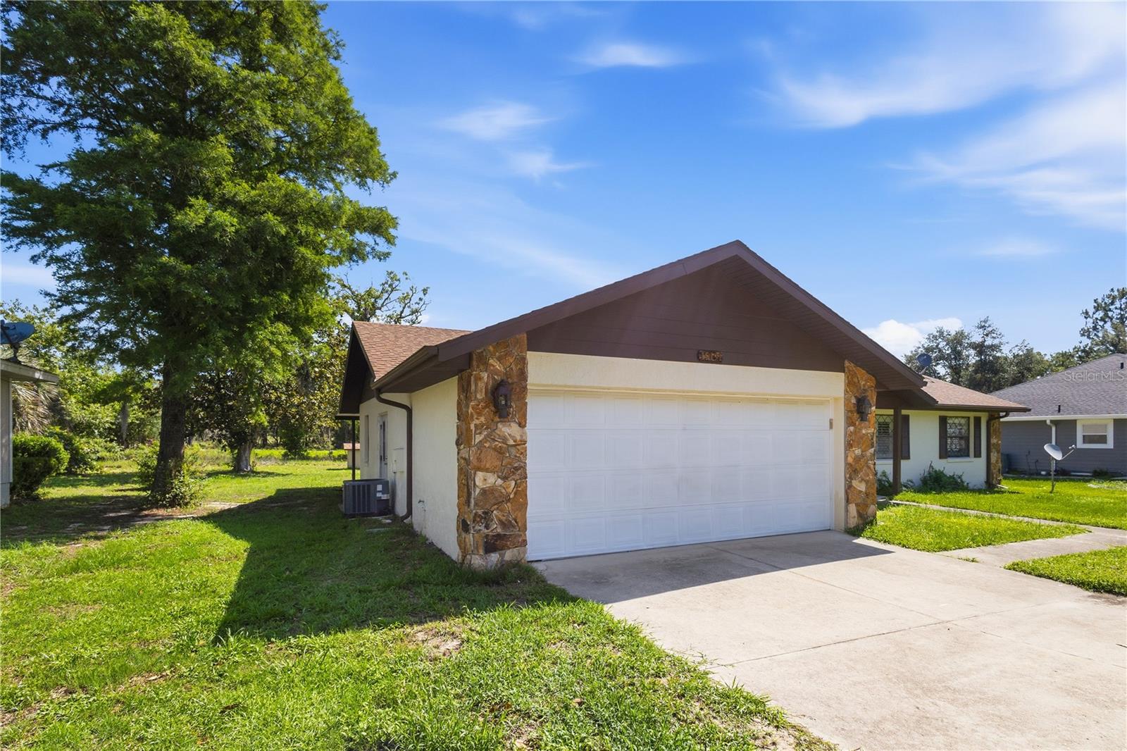 WILLISTON HYLNDS GOLF & C CLUB ESTATE - Residential