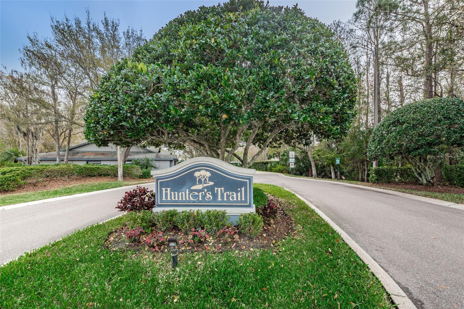 HUNTERS TRAIL TWNHMS - Residential