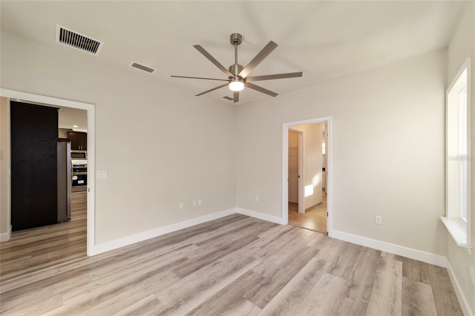 GRAND OAKS - Residential