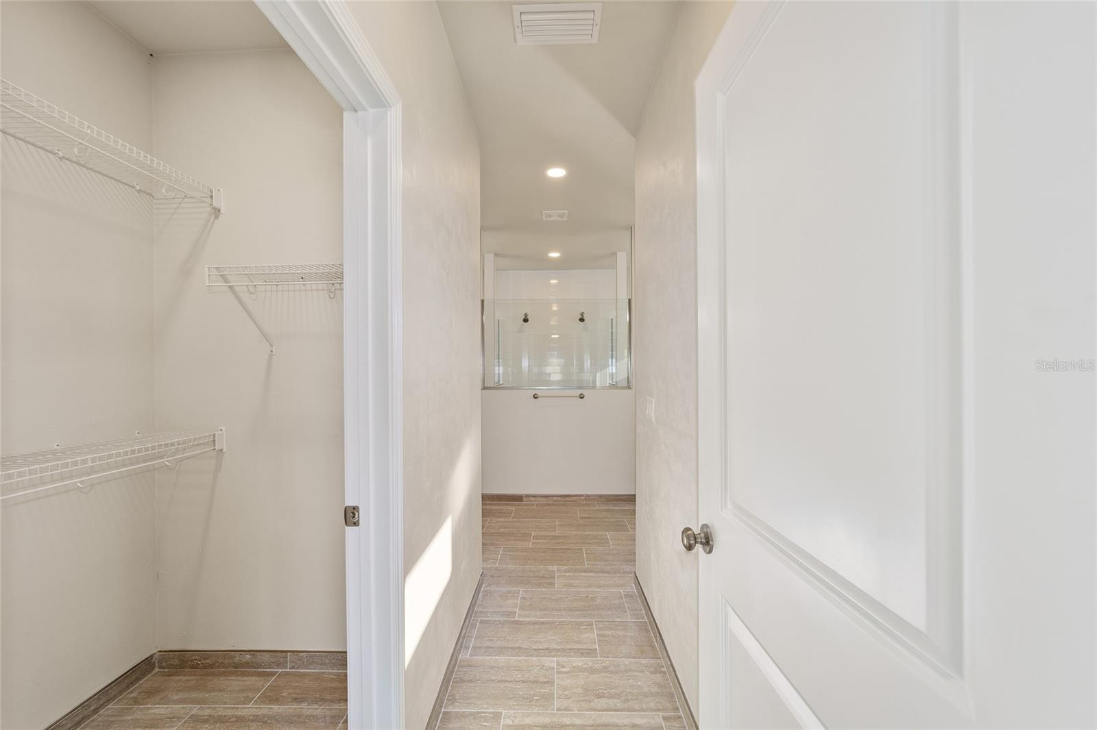 GRAND OAKS - Residential