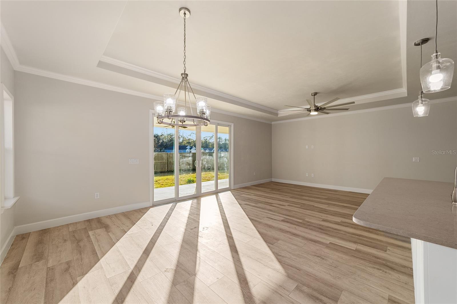 GRAND OAKS - Residential