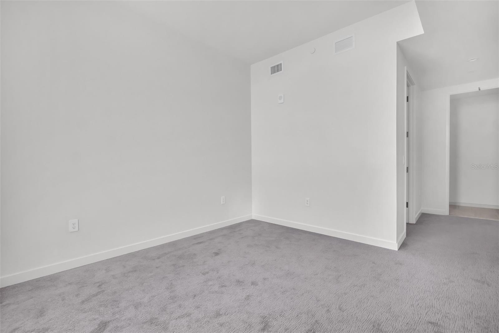 400 CENTRAL - Residential Lease