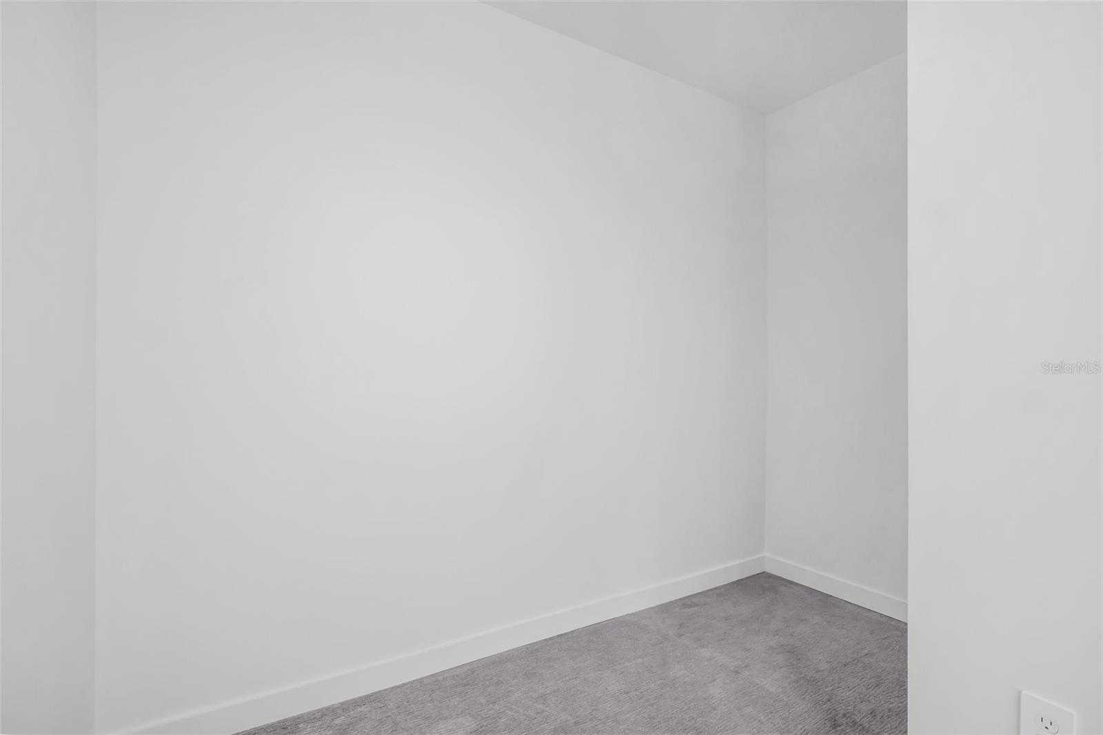 400 CENTRAL - Residential Lease