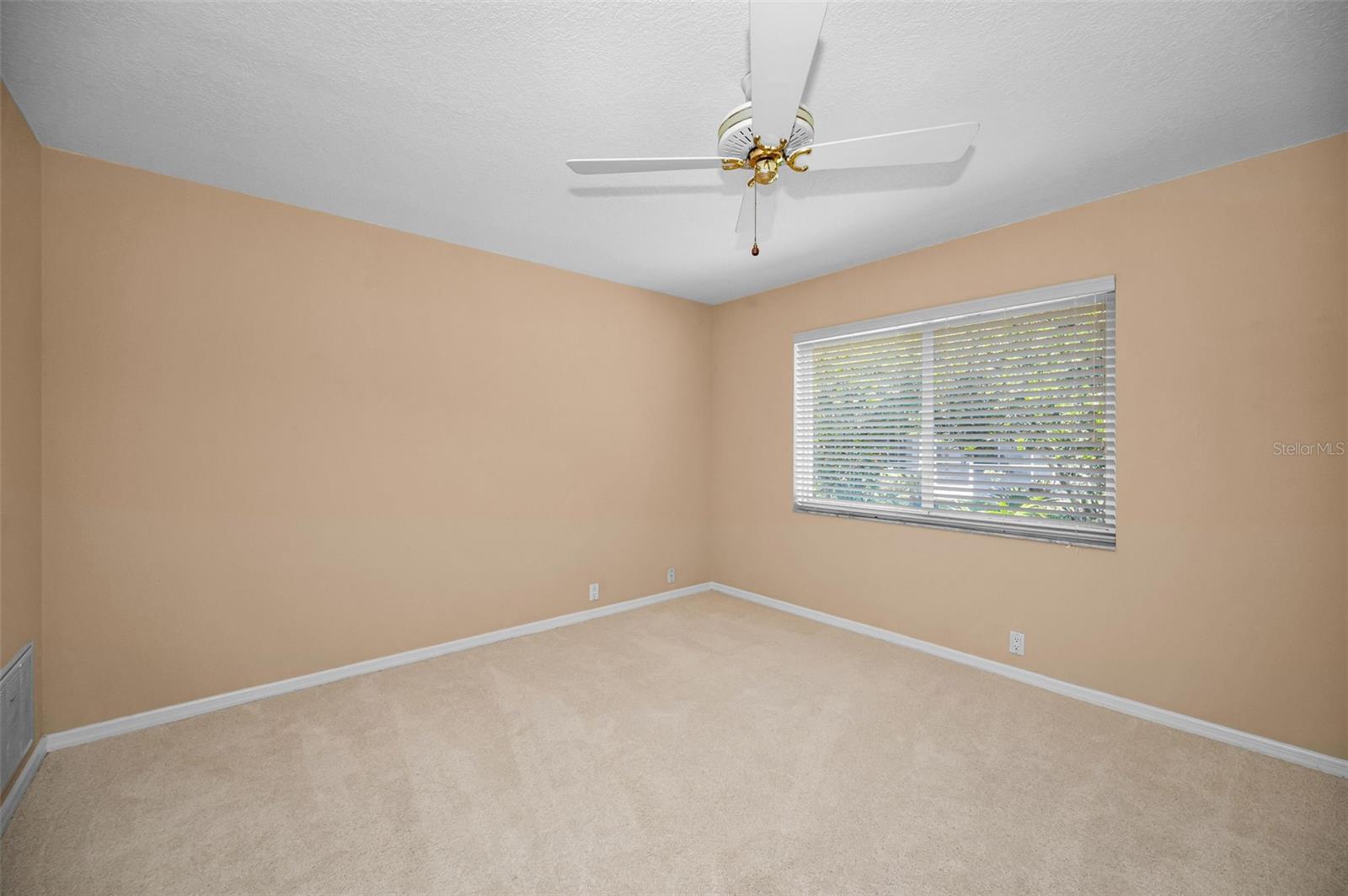 ABERDEEN UNIT ONE - Residential