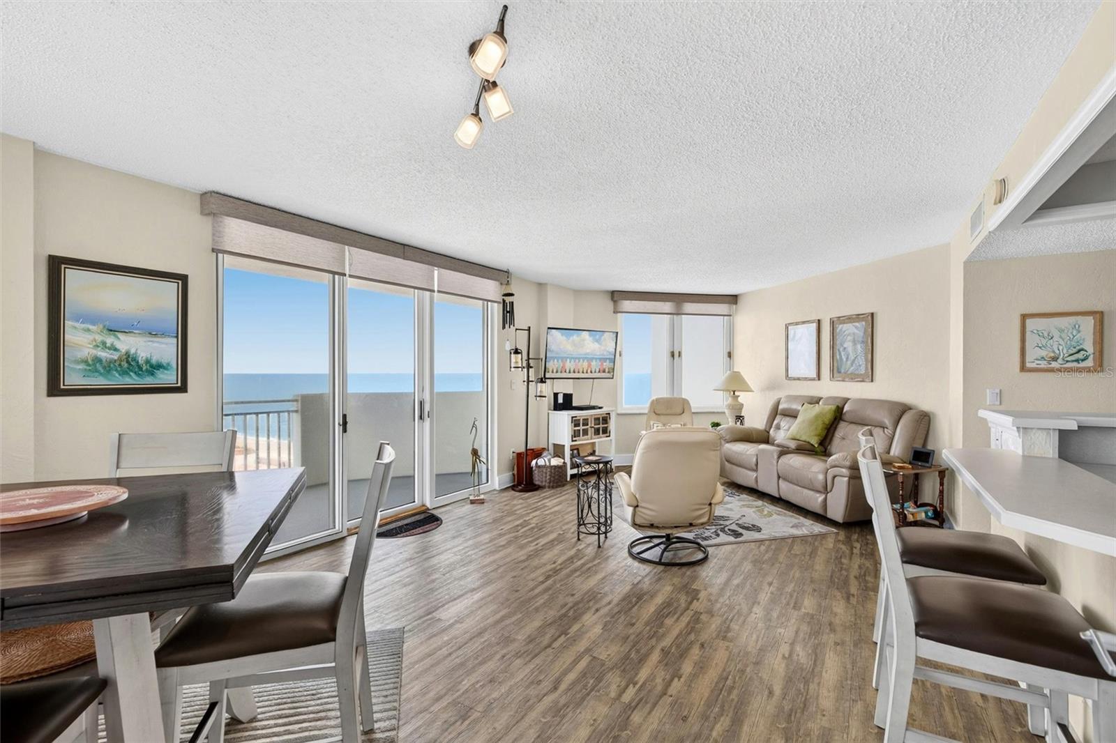OCEAN 02 CONDO - Residential