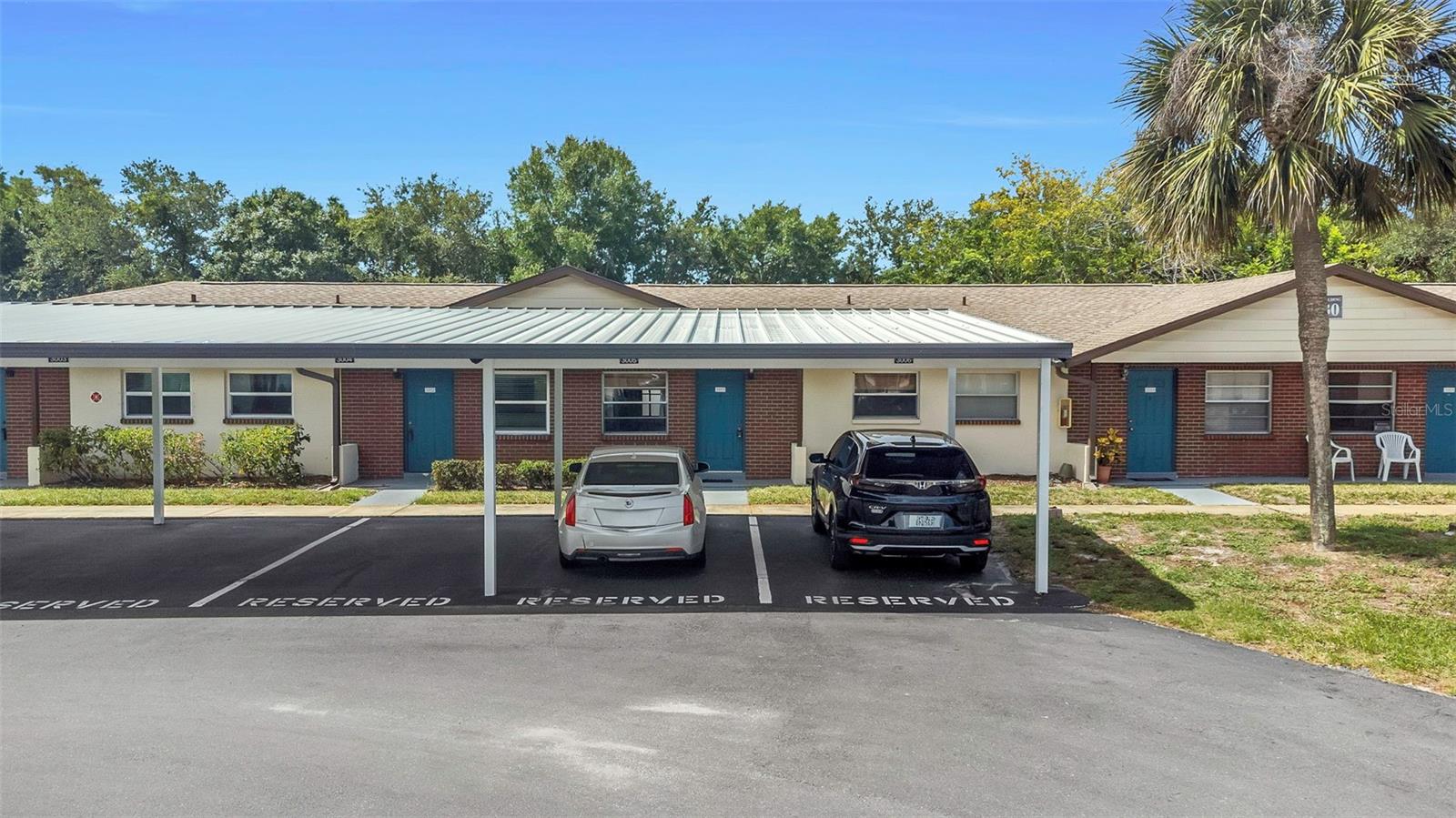 HILL CREST VILLAS - Residential