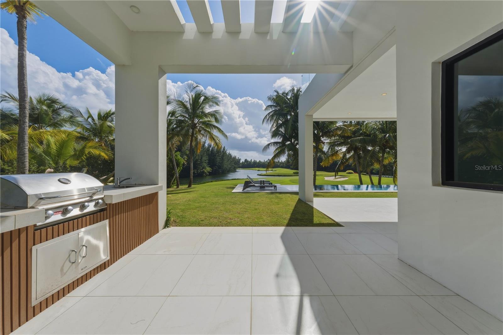 FOUR SEASONS RESORT AND RESIDENCES PUERTO RICO - Residential
