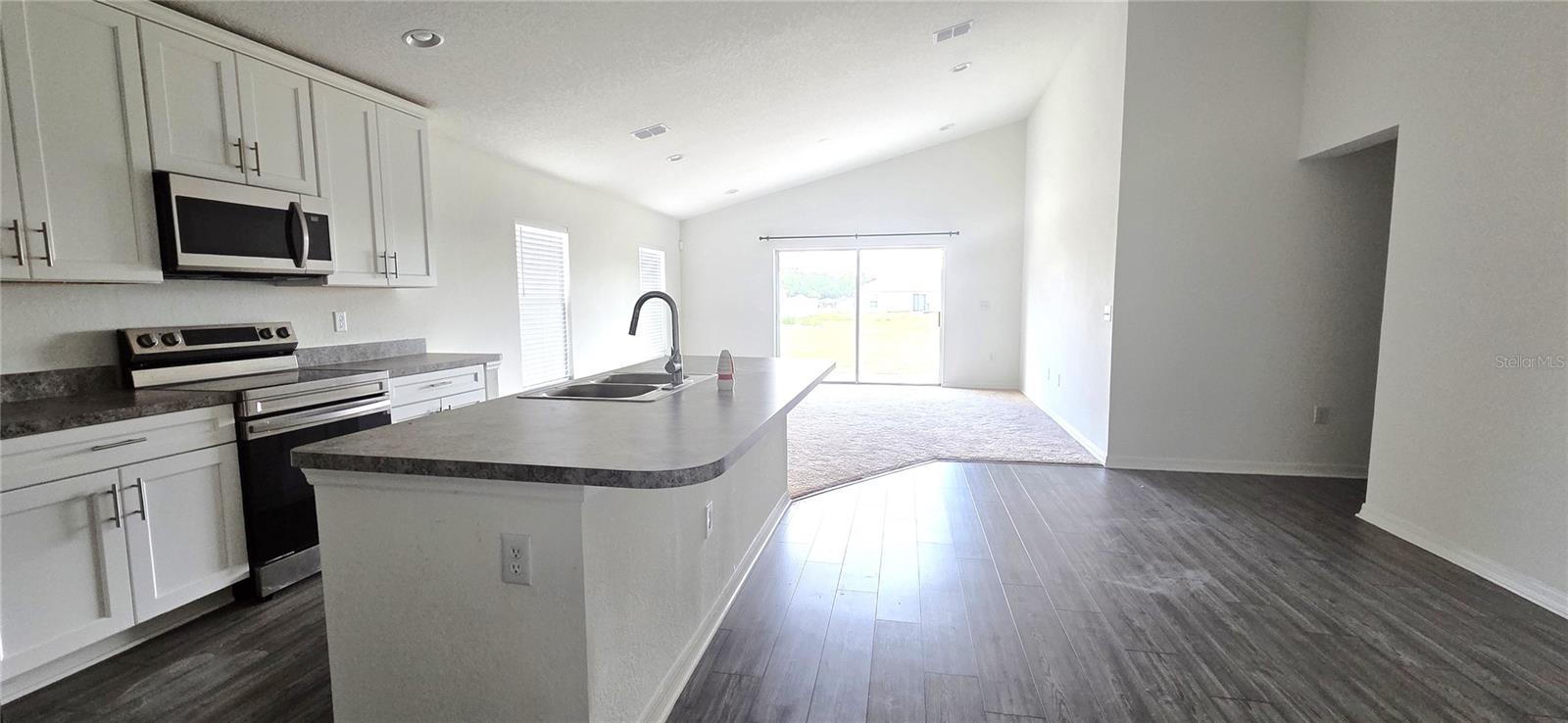 MAGNOLIA GROVE - Residential
