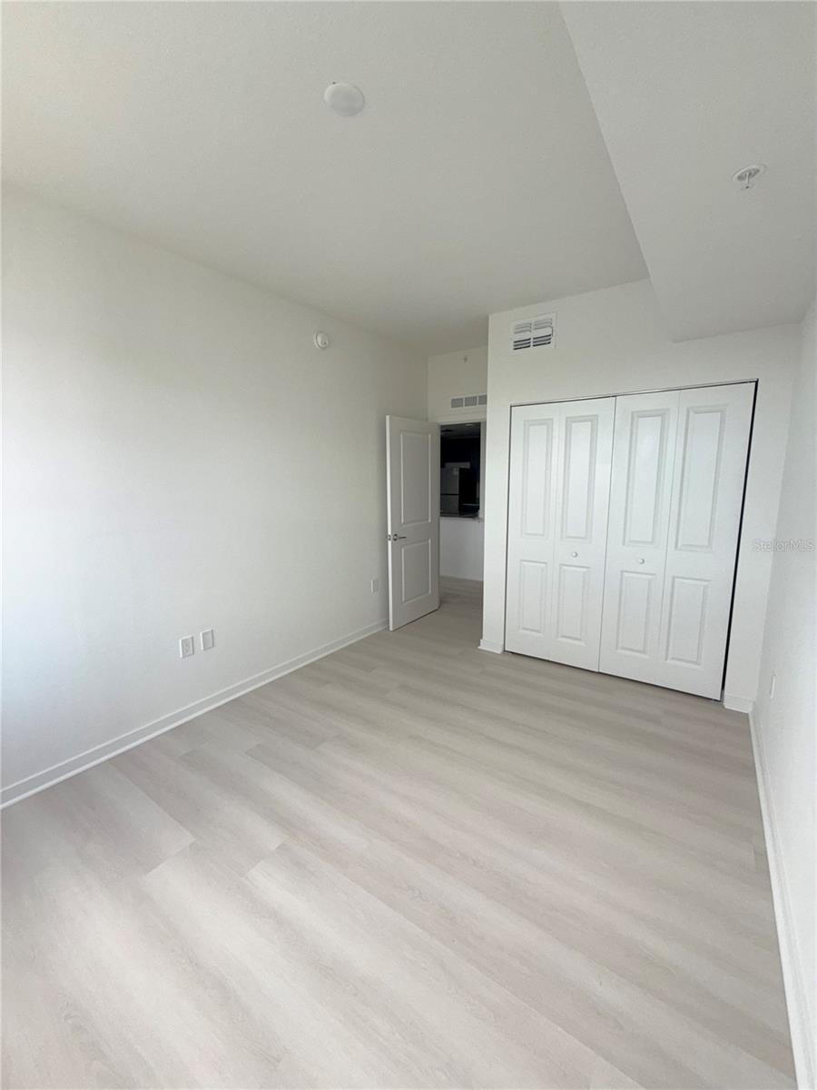 MILLENIA PARK TOWER III CONDO - Residential
