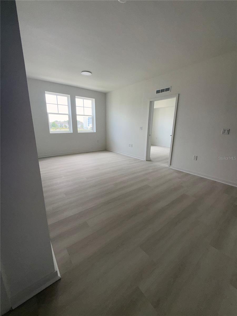 MILLENIA PARK TOWER III CONDO - Residential