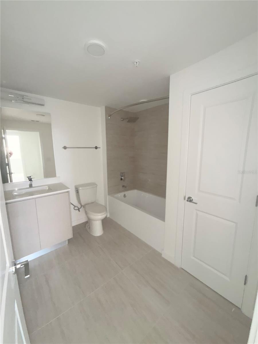 MILLENIA PARK TOWER III CONDO - Residential