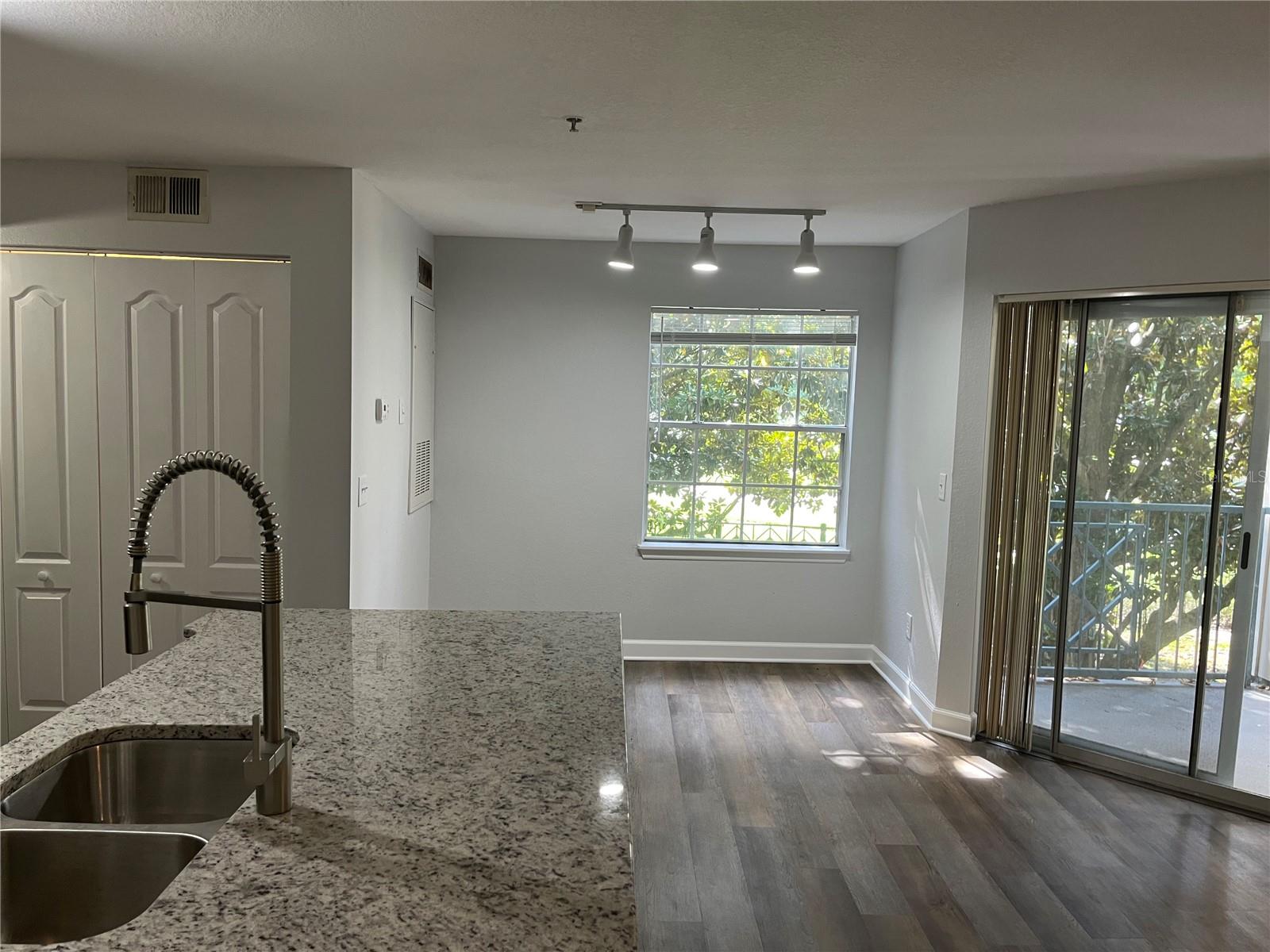 BERMUDA DUNES PRIVATE RESIDENCE - Residential Lease