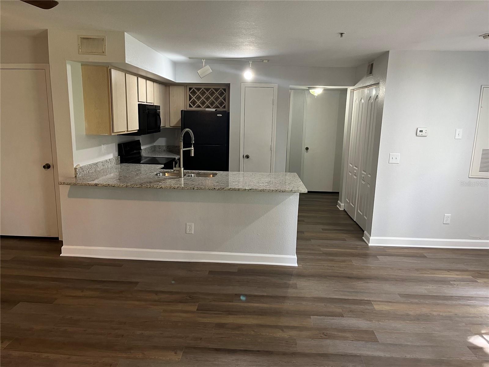 BERMUDA DUNES PRIVATE RESIDENCE - Residential Lease