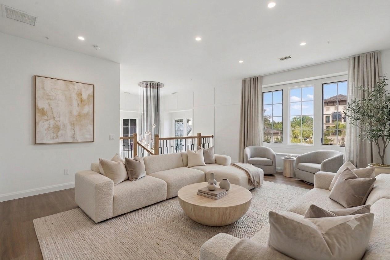 GOLDEN OAK FLORIAN PARK - Residential