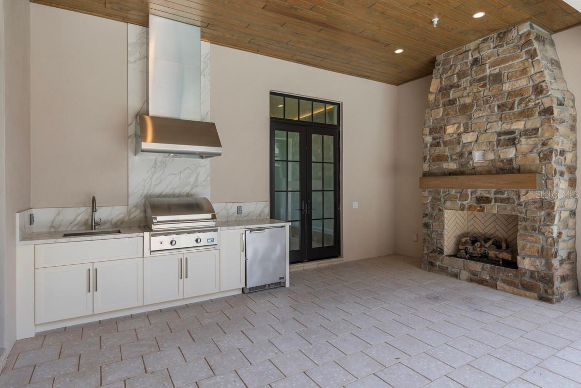 GOLDEN OAK FLORIAN PARK - Residential