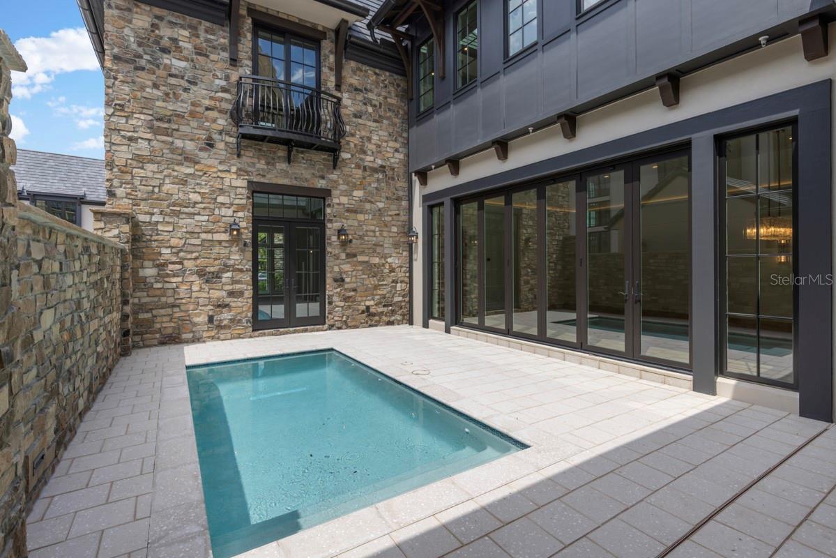 GOLDEN OAK FLORIAN PARK - Residential