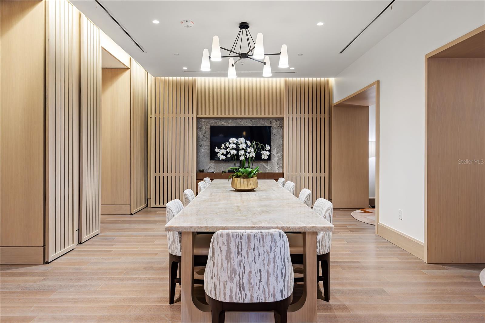 GOLDEN OAK FLORIAN PARK - Residential