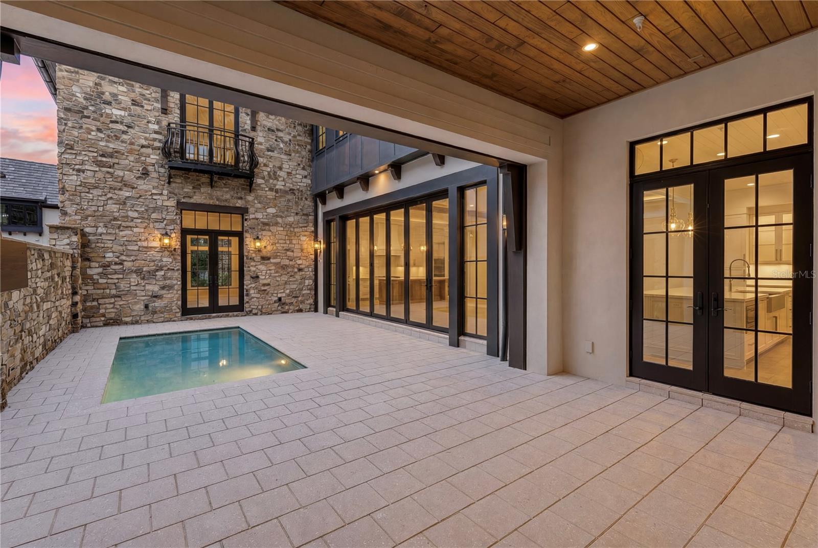 GOLDEN OAK FLORIAN PARK - Residential