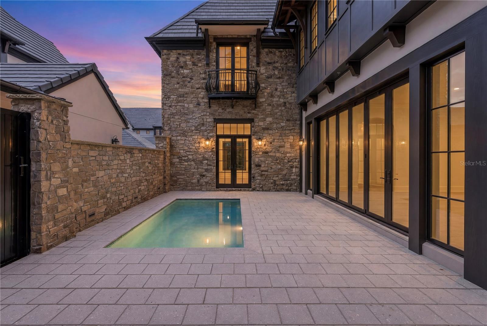 GOLDEN OAK FLORIAN PARK - Residential