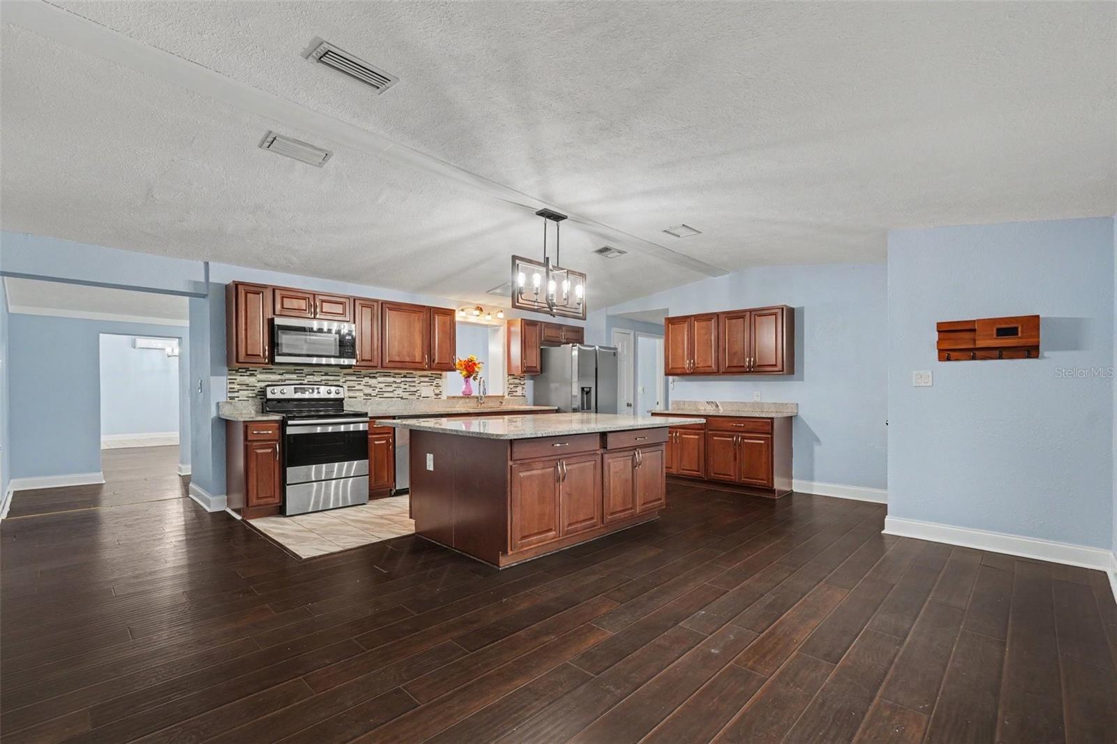 DICKEY PLATTED SUB - Residential Lease