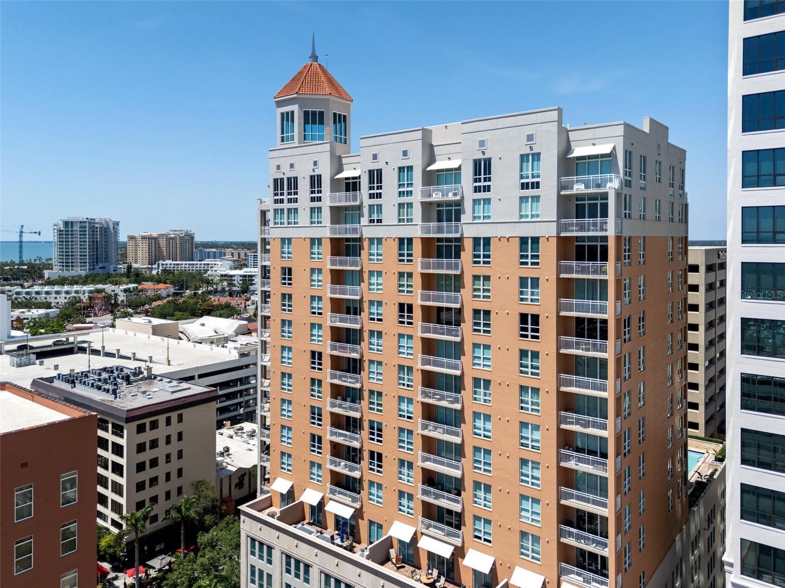 1350 MAIN RESIDENTIAL - Residential