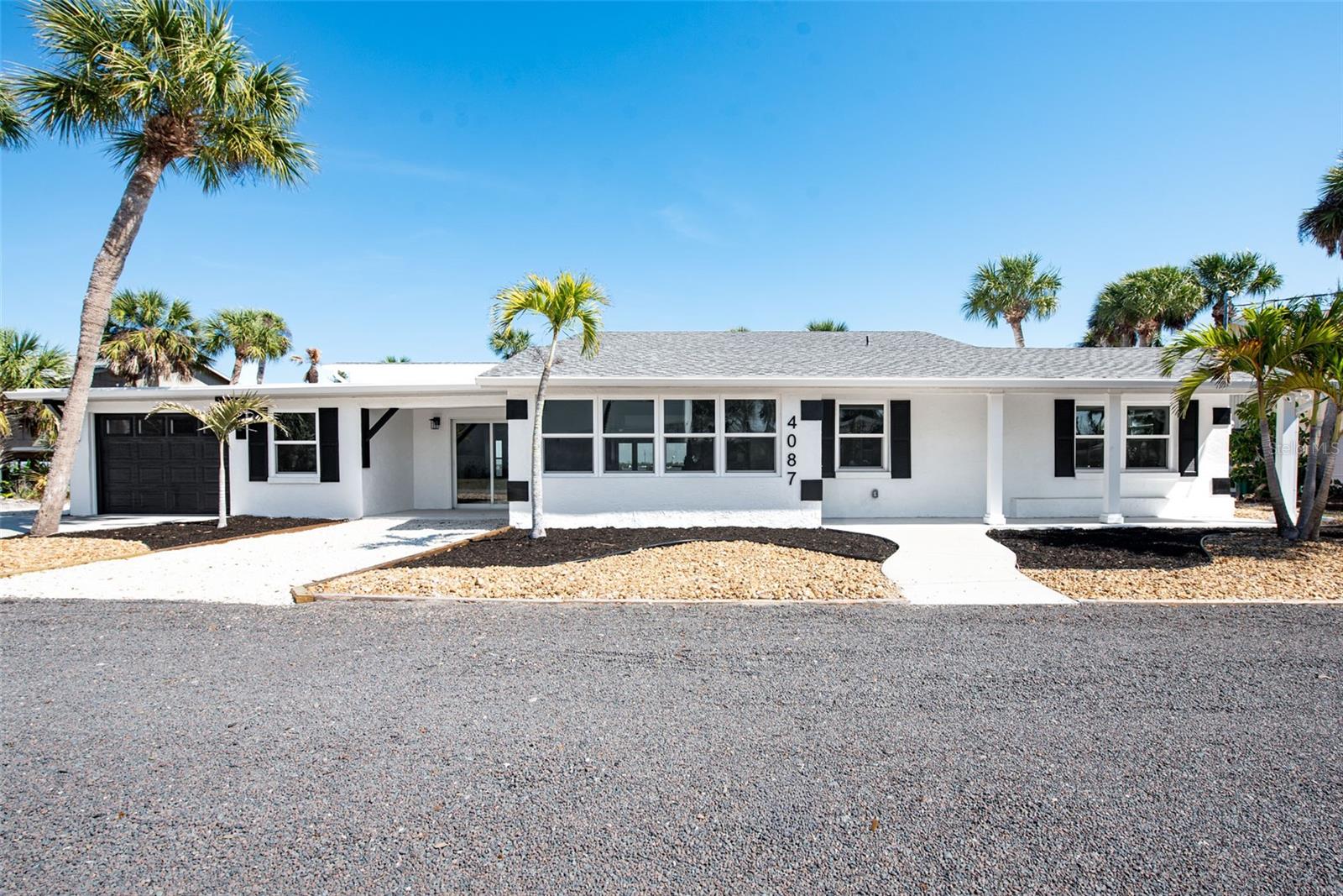 PELICAN SHORES - Residential