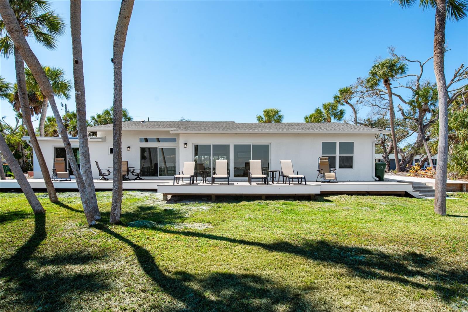 PELICAN SHORES - Residential