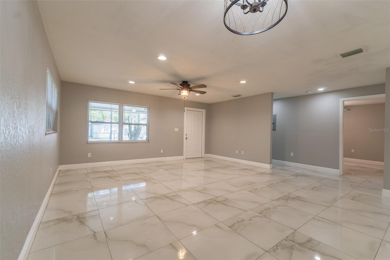 HENDRY & KNIGHTS ADD TO - Residential