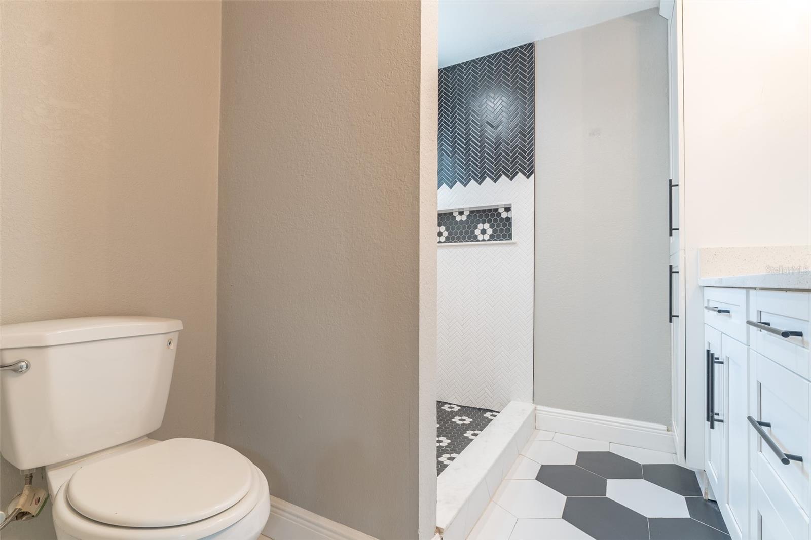 HENDRY & KNIGHTS ADD TO - Residential