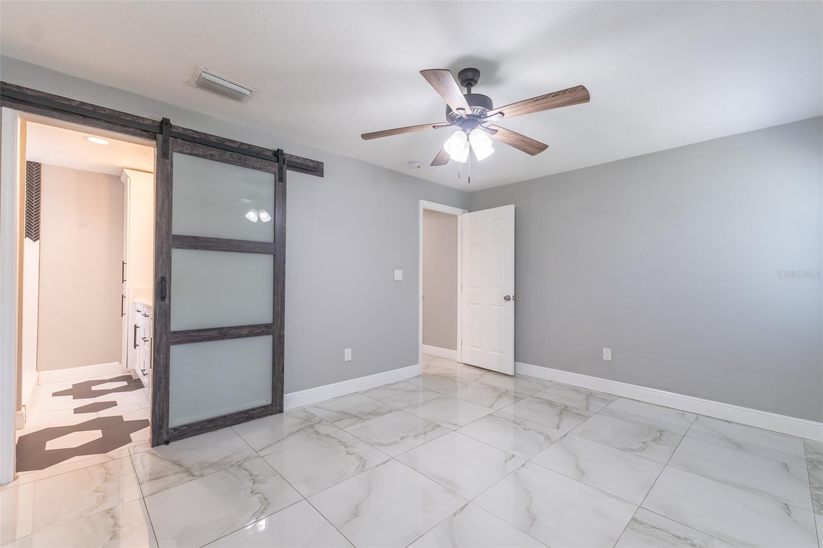 HENDRY & KNIGHTS ADD TO - Residential