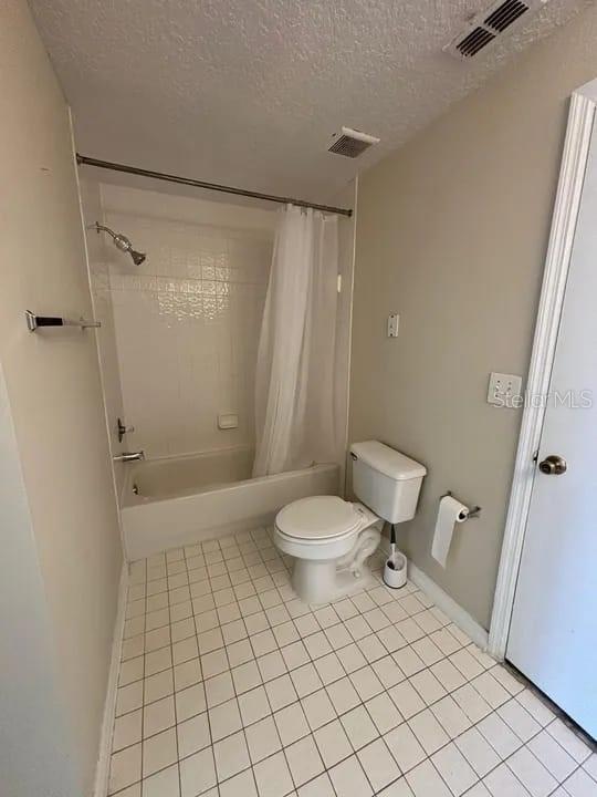PALMS CLUB CONDO - Residential Lease