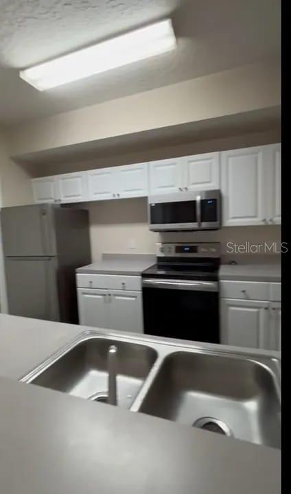 PALMS CLUB CONDO - Residential Lease