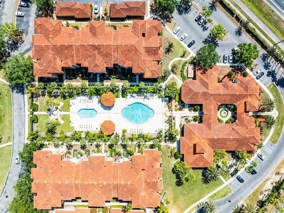 PALMS CLUB CONDO - Residential Lease