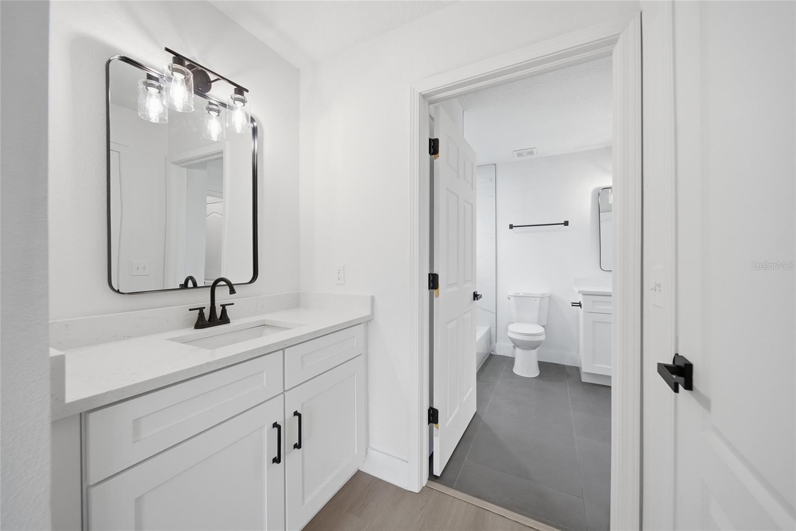 ABBEY TRACE - Residential