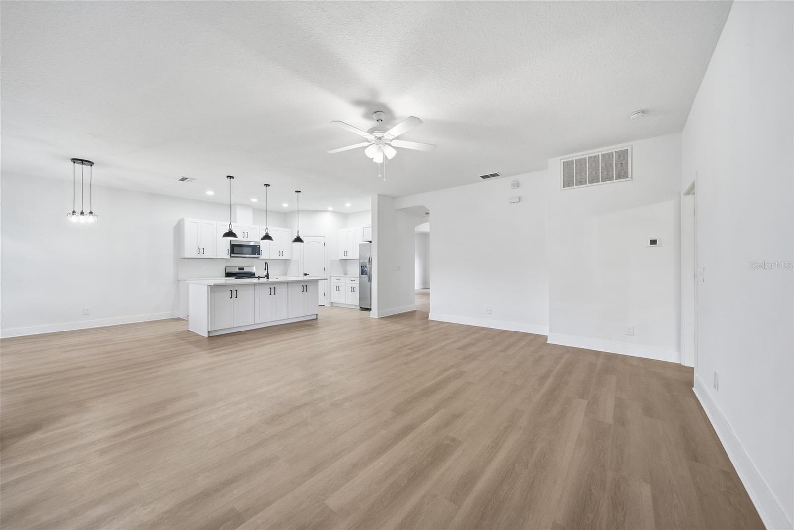 ABBEY TRACE - Residential