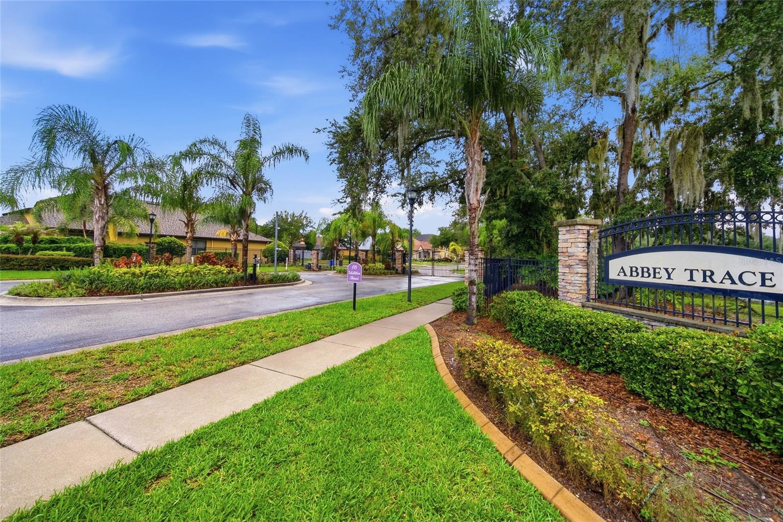 ABBEY TRACE - Residential