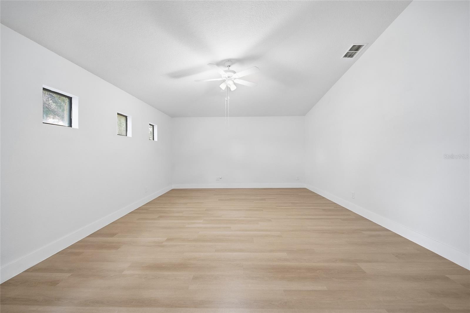 ABBEY TRACE - Residential