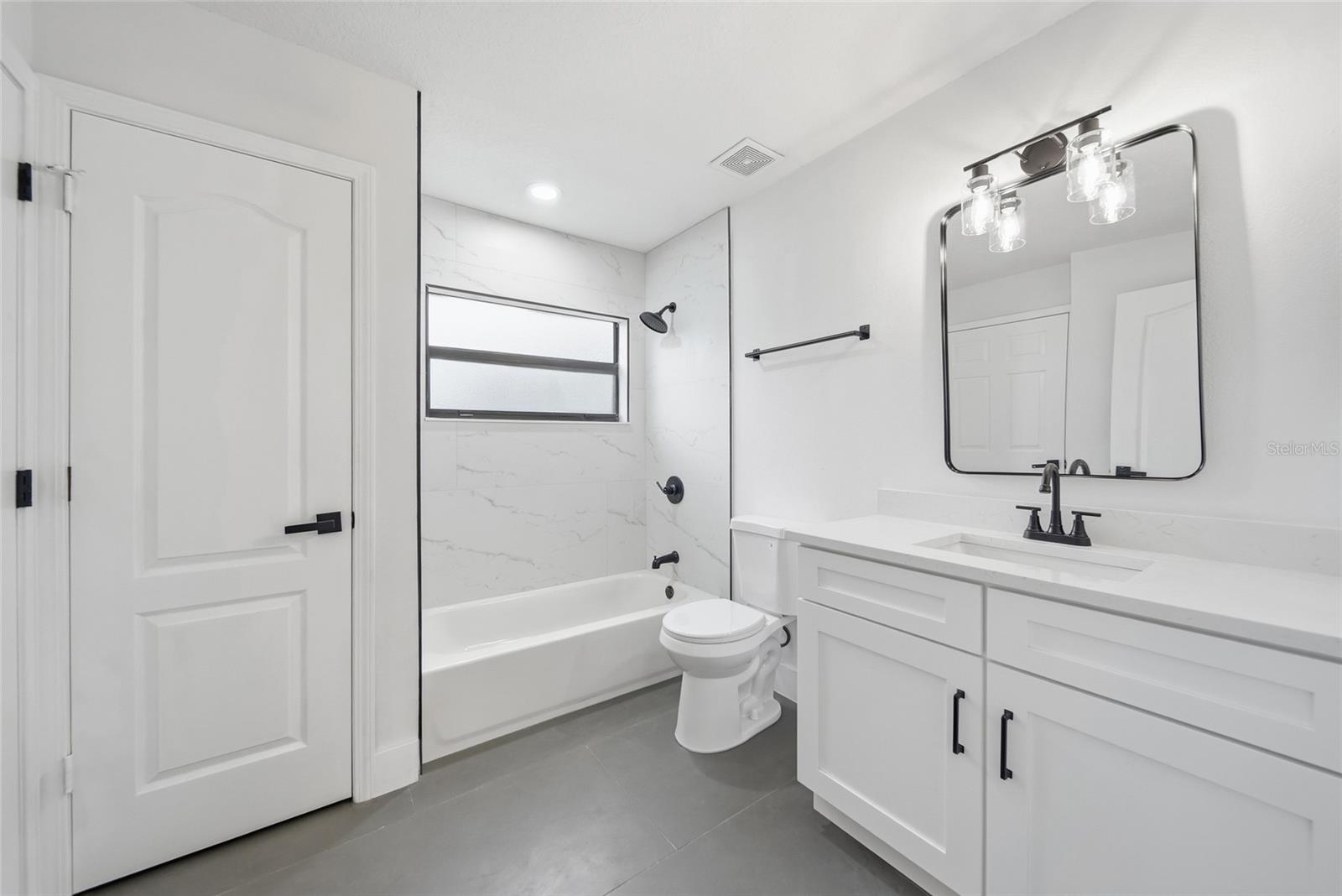 ABBEY TRACE - Residential