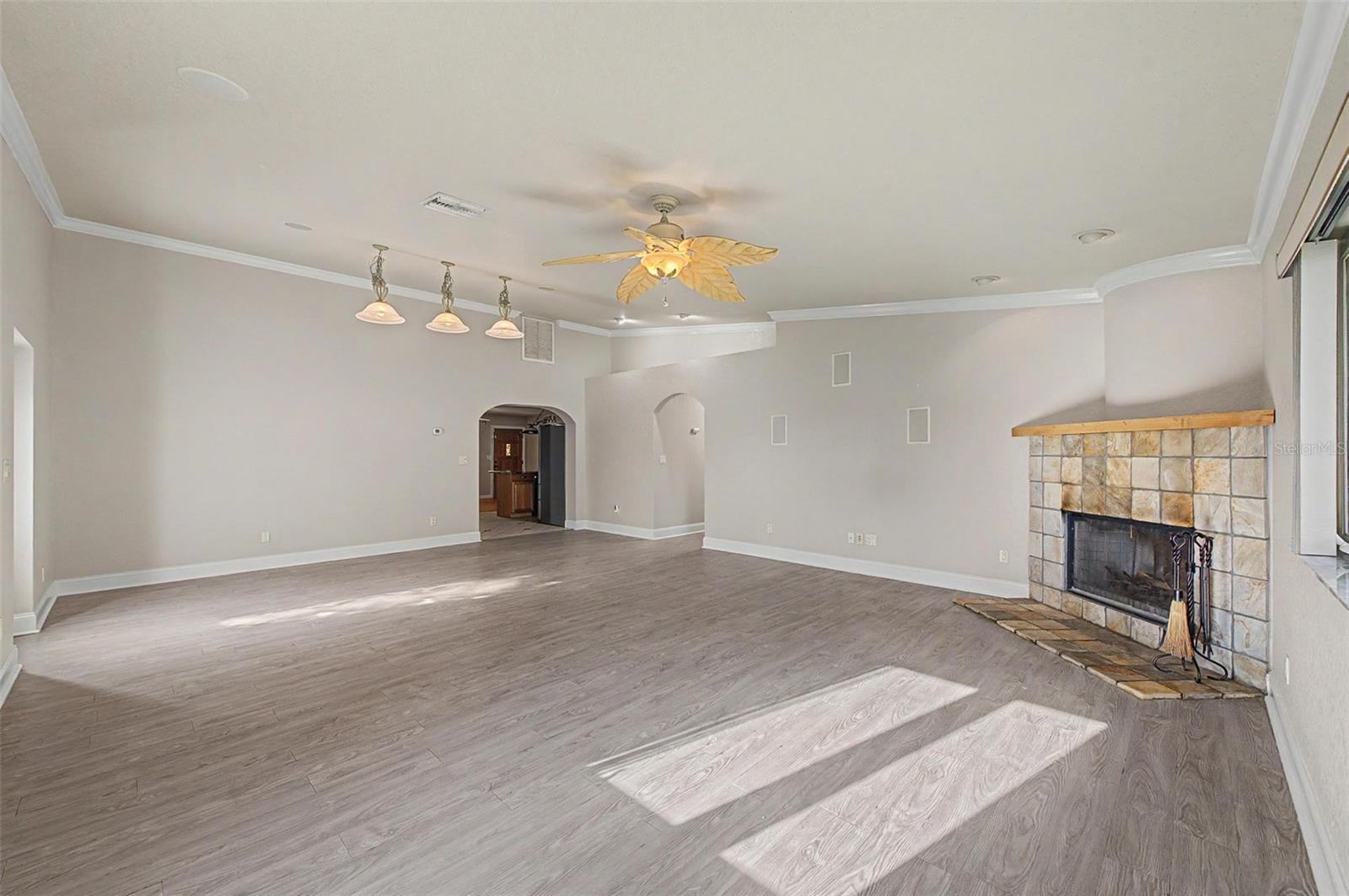 WHITE WOOD TERRACE - Residential