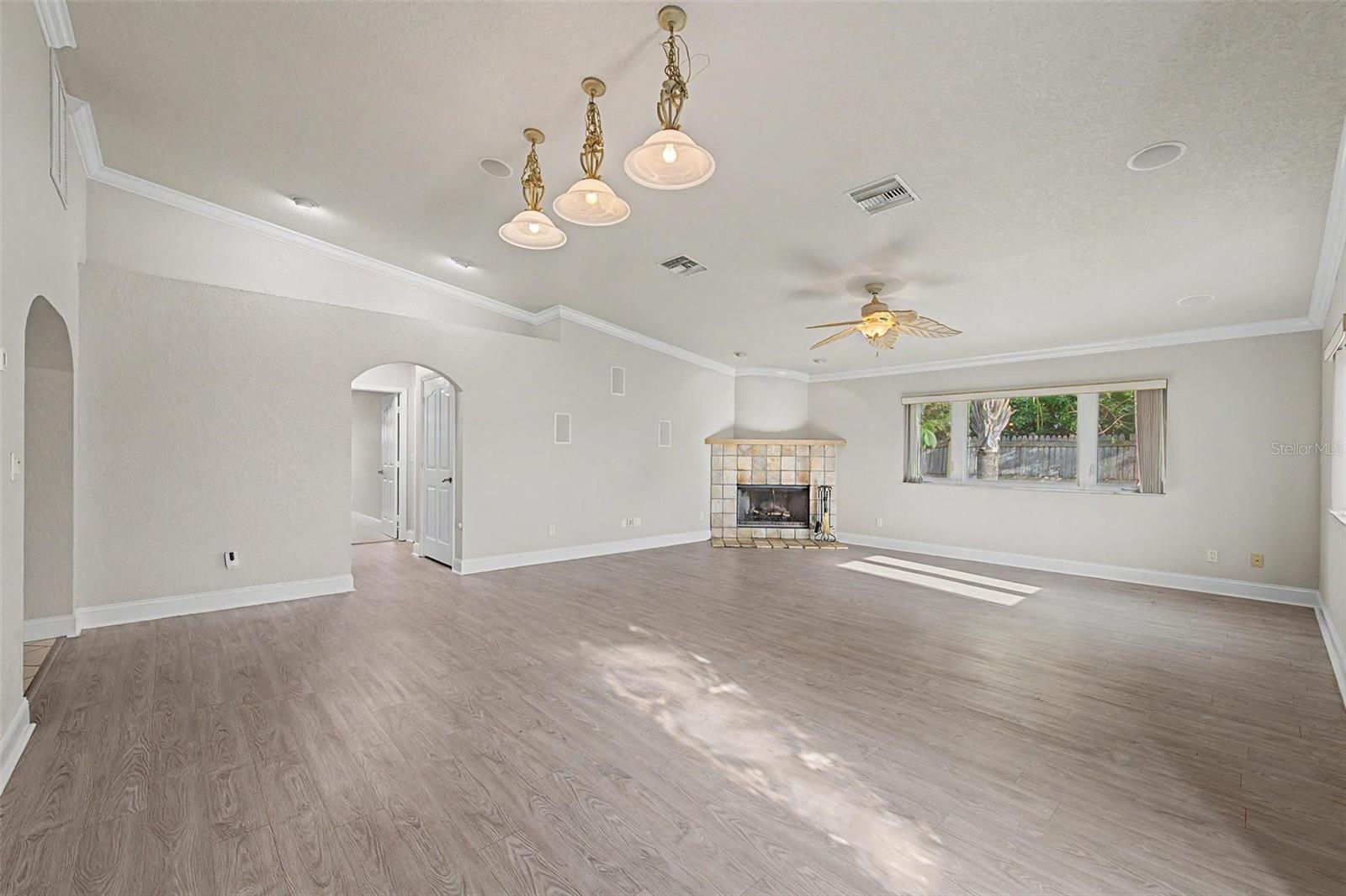 WHITE WOOD TERRACE - Residential