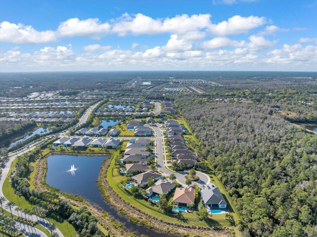 VALENCIA TRAILS - Residential