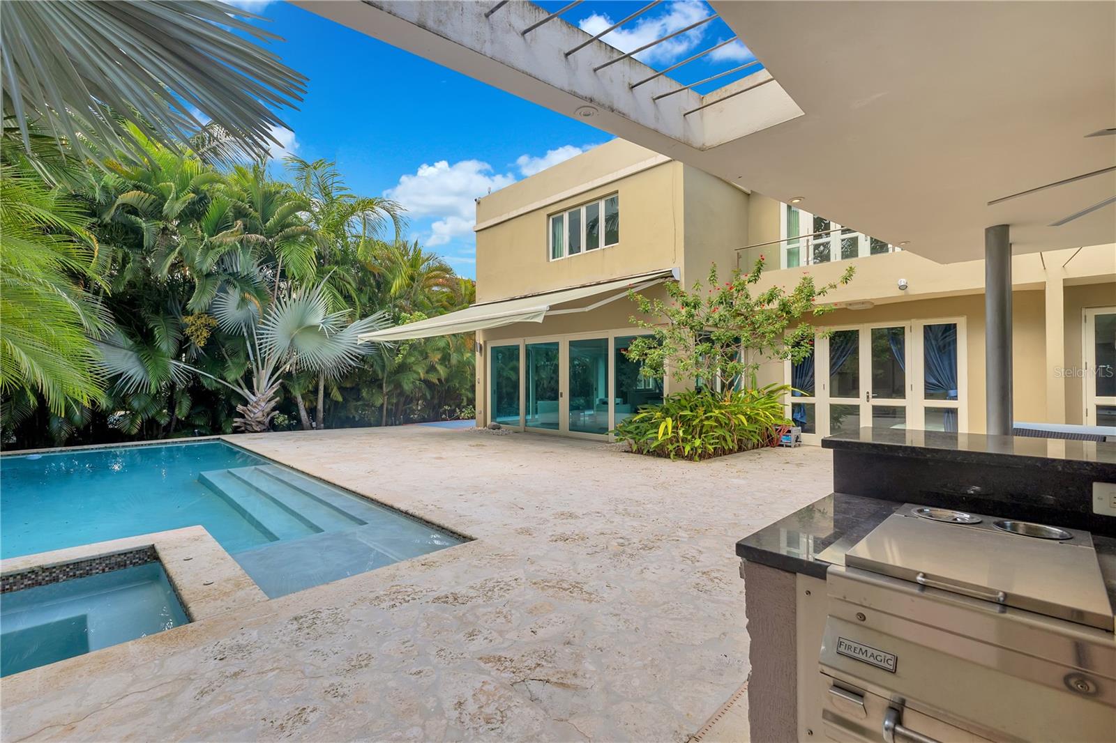 DORADO BEACH EAST - Residential