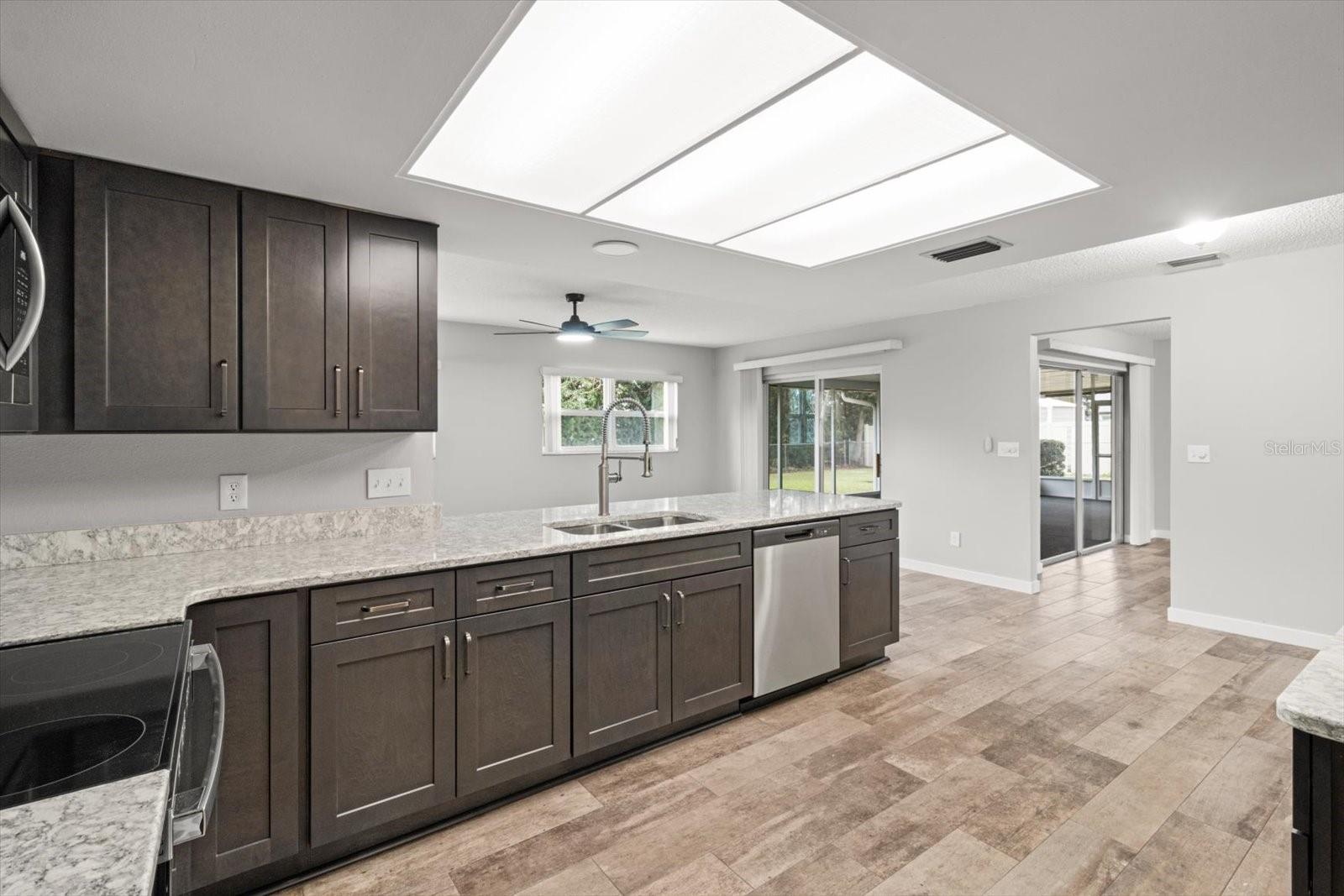 PARADISE COUNTRY CLUB UNIT 3 - Residential