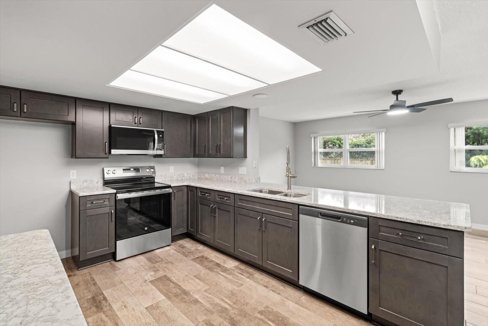 PARADISE COUNTRY CLUB UNIT 3 - Residential