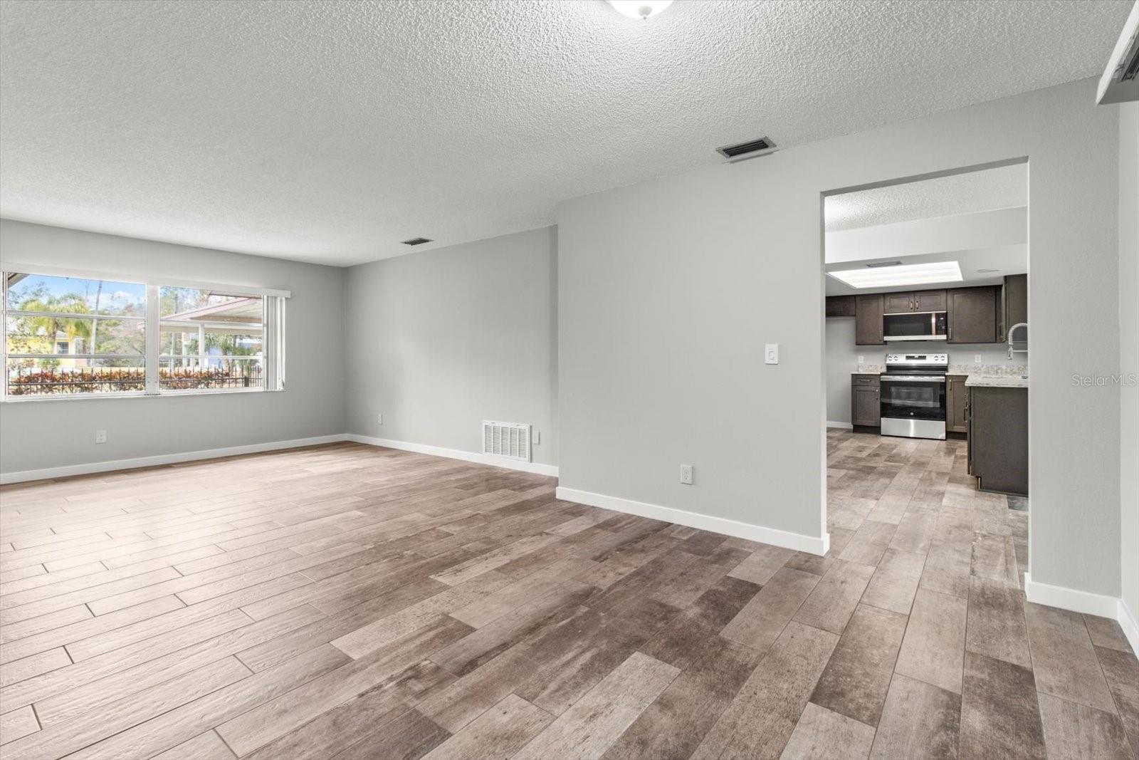 PARADISE COUNTRY CLUB UNIT 3 - Residential