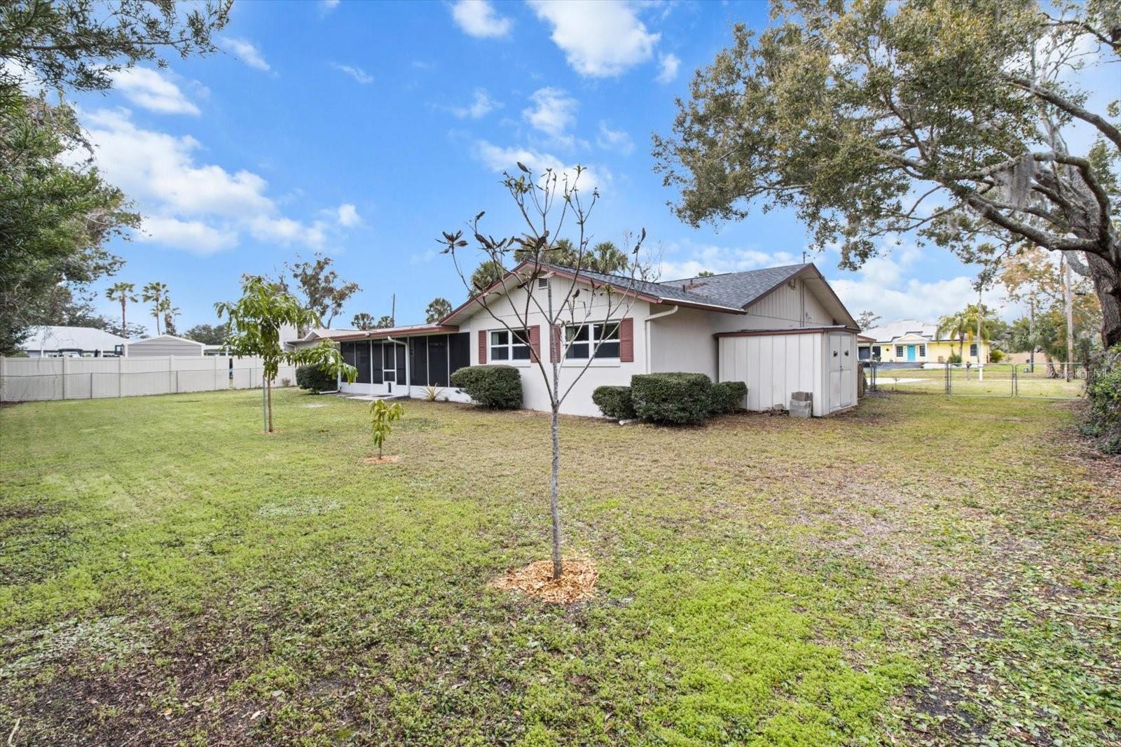 PARADISE COUNTRY CLUB UNIT 3 - Residential