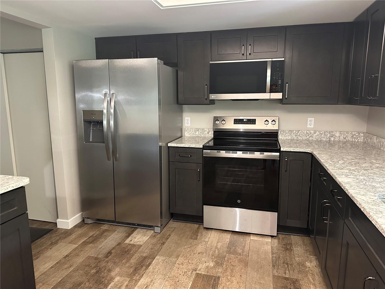 PARADISE COUNTRY CLUB UNIT 3 - Residential